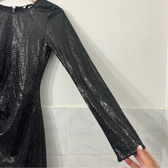 H&M Women’s XS Metallic Black Sequin Event Party Glam Witchy Bodycon Mini Dress - Picture 4 of 12